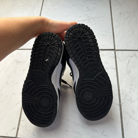 Nike Dunk Low Black and White - Picture 9 of 10